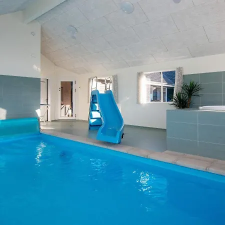 Hébergement de vacances 24 Person In